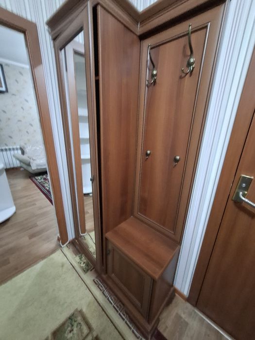 Прихожая мебель, шкаф