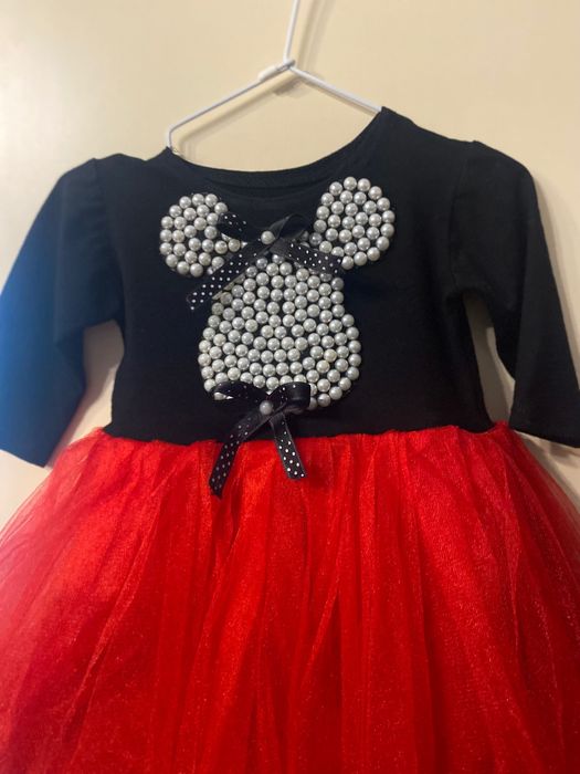 Няколко роклички