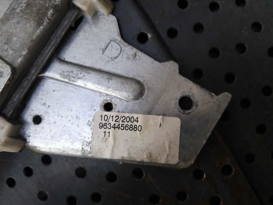 Macara geam electric dreapta fata peugeot 307 sw 9634456880