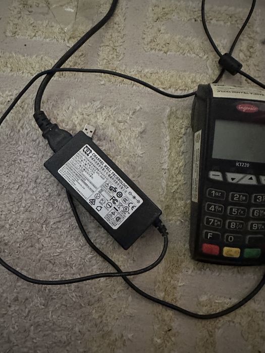 2 Terminale POS Ingenico iCT220 – FUNCȚIONALE