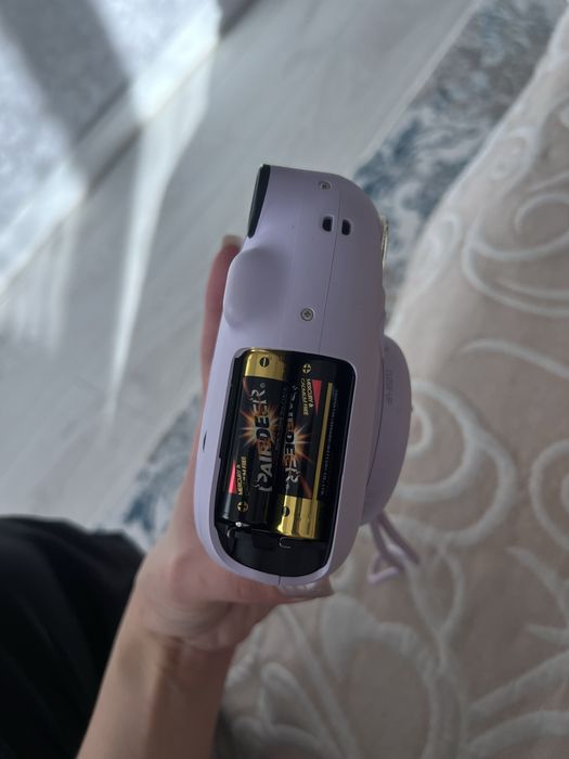 Продам Instax Mini 12