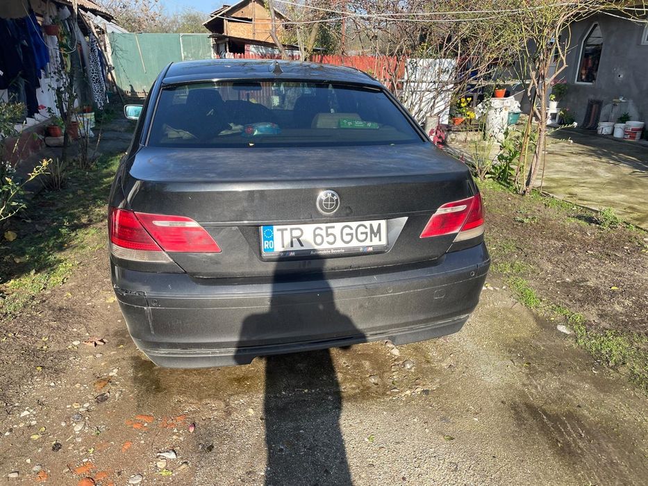 BMW seria 7 e65.