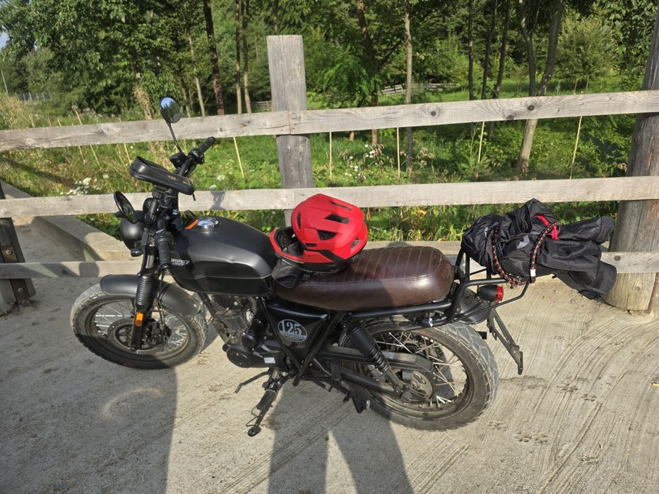 Brixton 125 Cromwell + cască  -pentru începători - înmatriculată RO