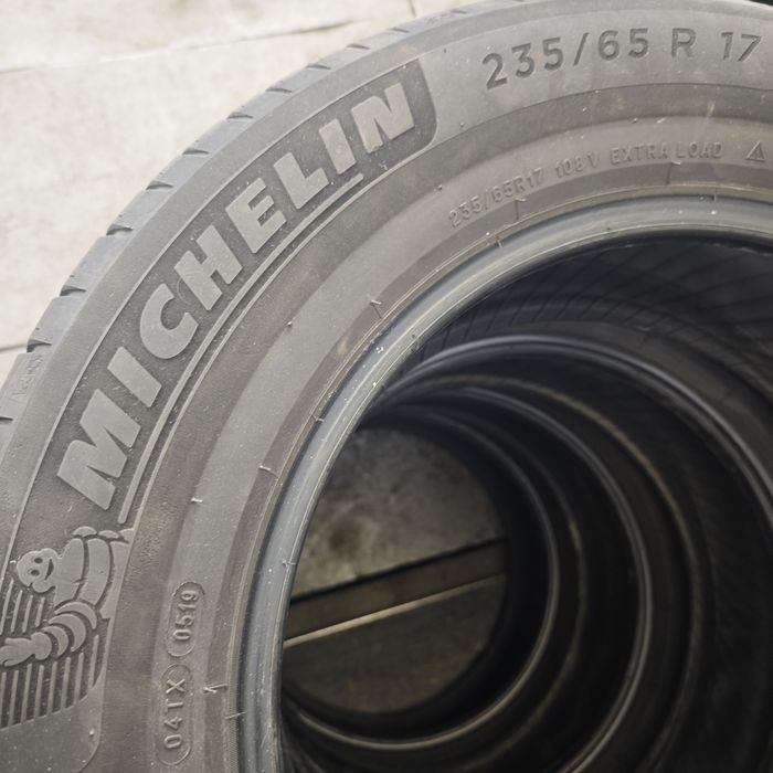 235/65/17 mishelin pilot sport,mishelin,235 65 R 17,SUV