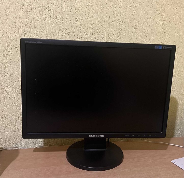 LCD монитор Samsung SyncMaster 943NW, 19″ | Отлично състояние