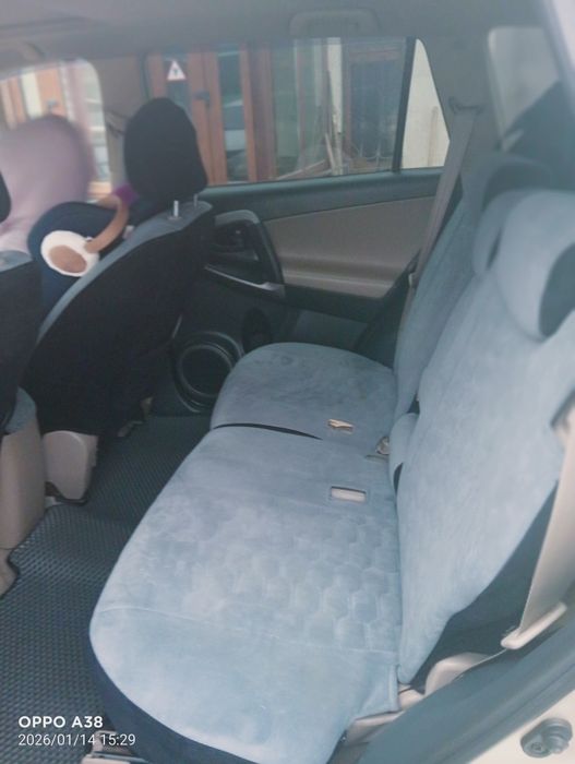 Продам автомобиль Toyota rav 4