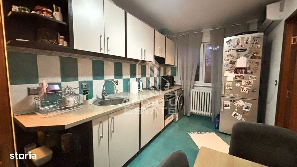 Apartament cu 3 camere complet renovate in zona Sagului