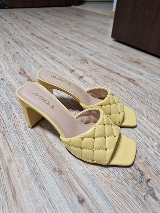 Papuci cu toc Soda