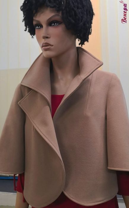 Късо.      палто