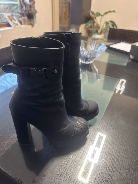 Daris боти черни с ток