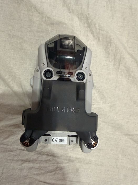 DJI mini 4 pro  combo