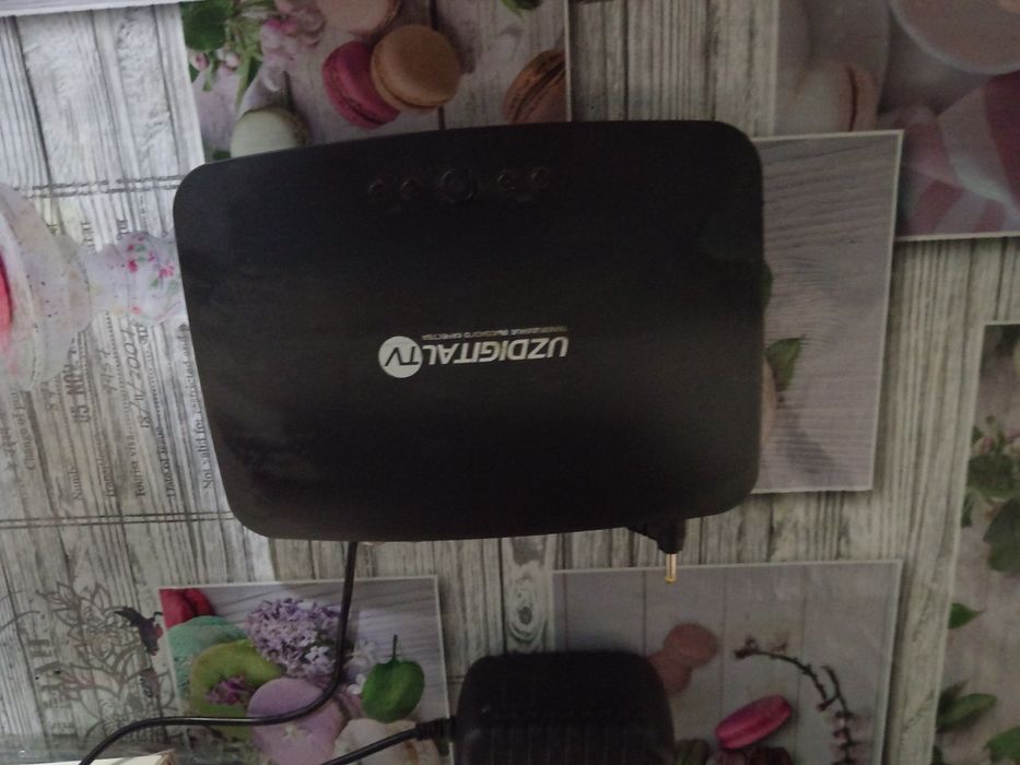 Продаю тюнер Узжидитал