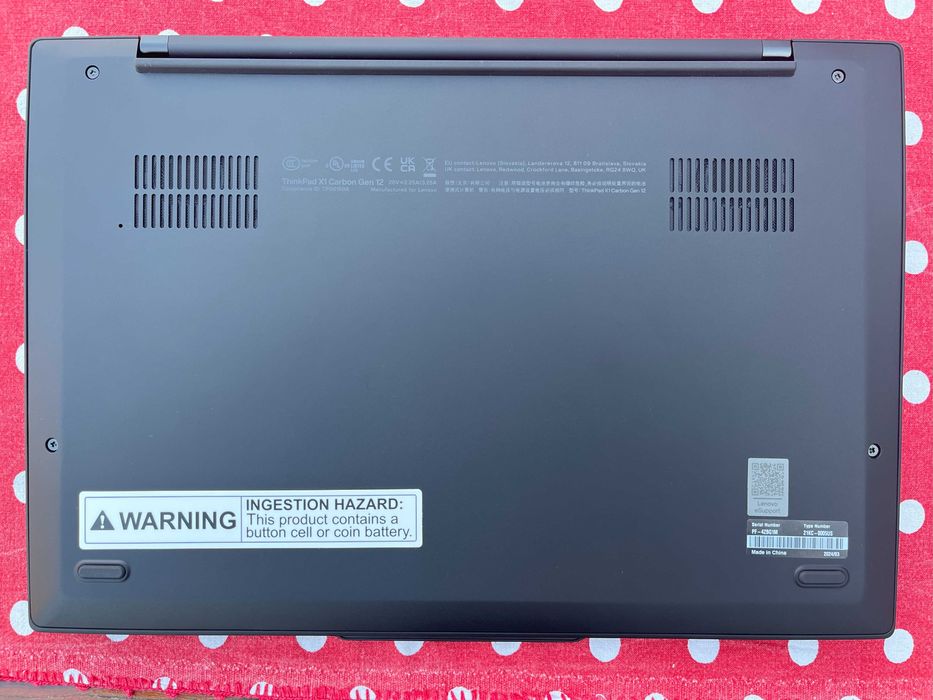 Laptop Lenovo ThinkPad X1 Carbon Gen 12 nou impecabil