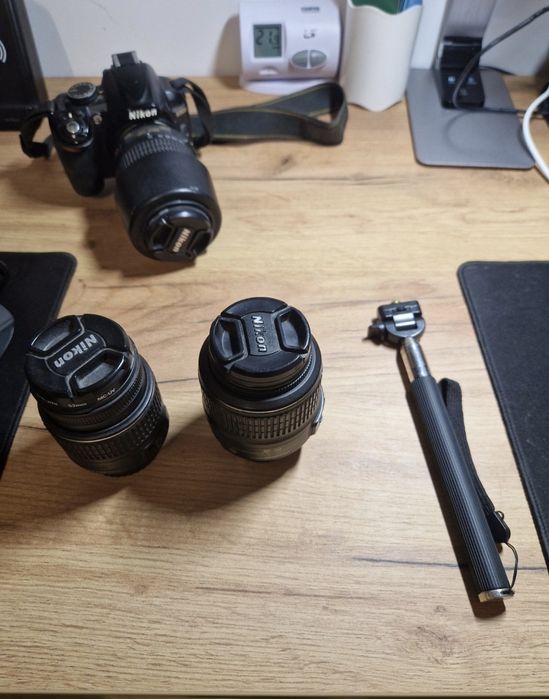 Nikon DSLR D3100 cu trepied