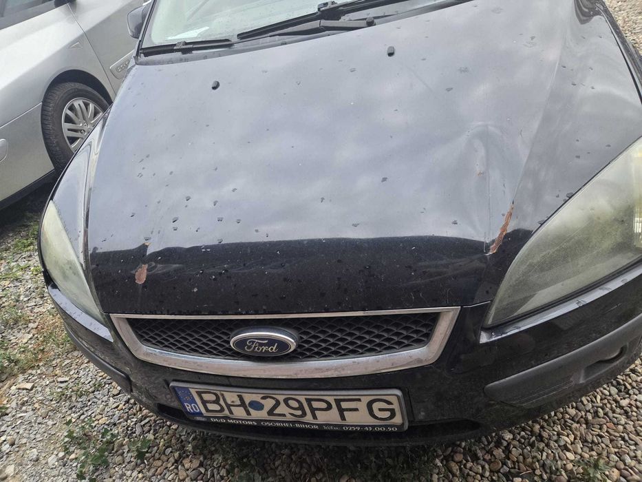 Ford Focus 2006 1.6 TDCI negru - necesita schimb Disc Ambreiaj aprox 2000 lei