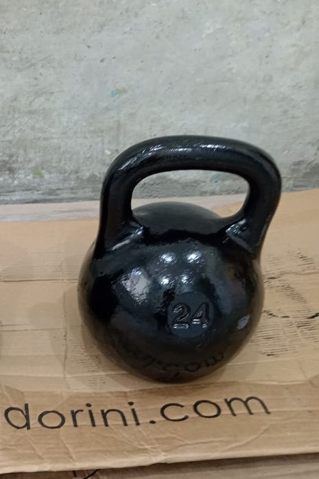 Продам гирю чугунную