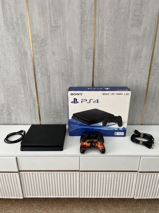 Sony PlayStation 4 Slim 1TB+2 геймпада+подписка с топовыми играми