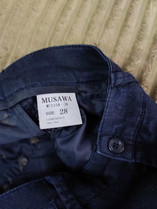 Продам брюки школьные