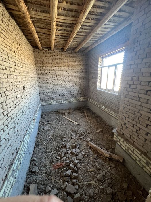 Уй,жой сотилади