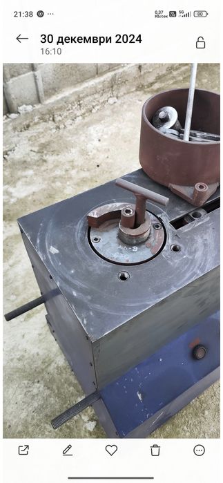 Машина за угъване на профили и плътно желязо