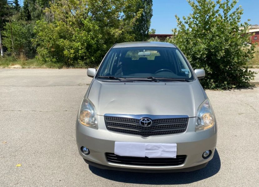 Toyota Corolla Verso 1.8 vvt-i 135 бензин/ГАЗ 2002 година