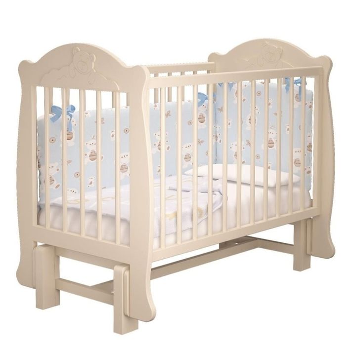 Продаётся детская кроватка