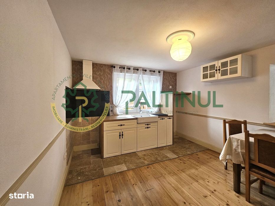 Casă de vanzare cochetă, complet renovată, în Rășinari, Sibiu