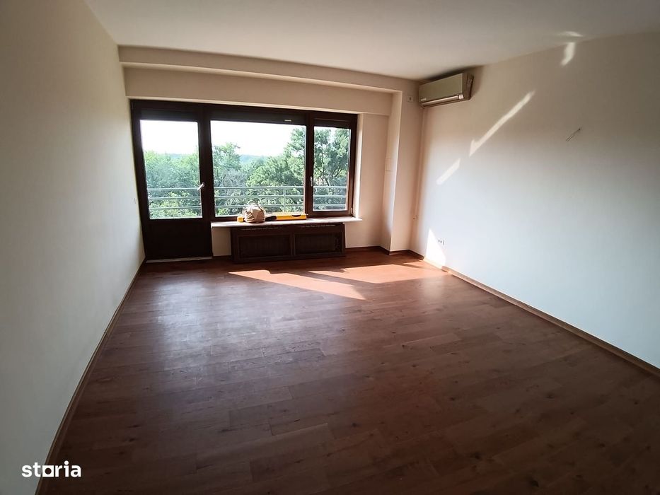 Apartment in București, Primăverii - Vedere 2
