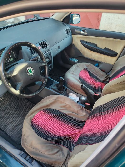 Vând Skoda Fabia