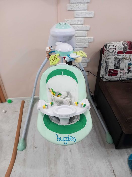 Като нова Електрическа люлка-шезлонг Caretero Bugies до12кг.в гаранция