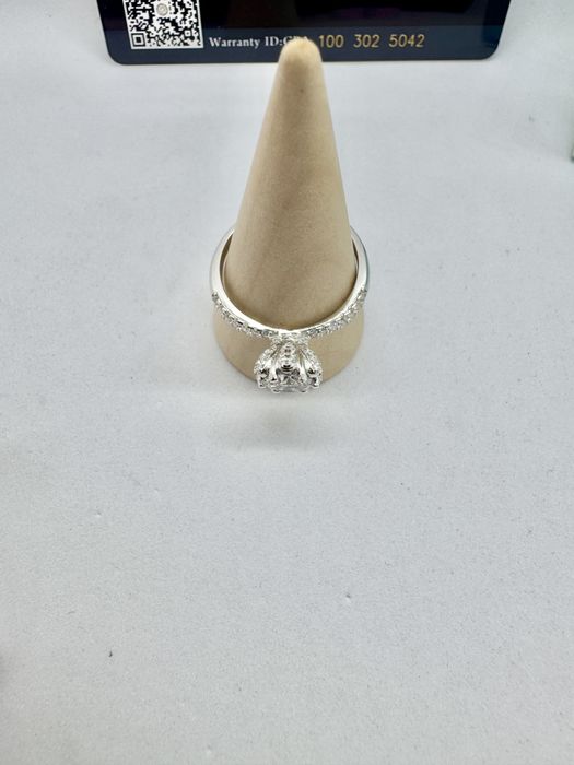 Сребърен пръстен с мойсанит ( диамант) 1 карат