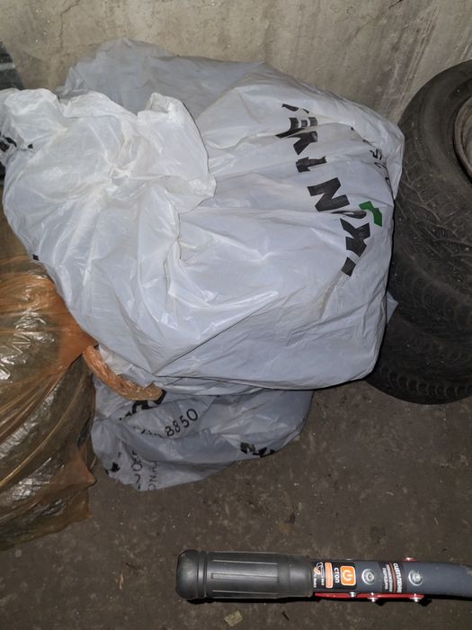 Продам комлект ризины и дисков