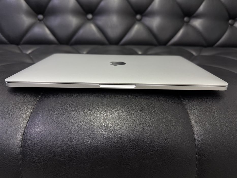Apple MacBook pro 2020  16/512Gb в идеальном состоянии