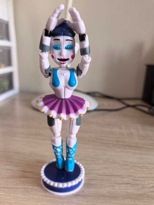 Продам фигурку баллоры