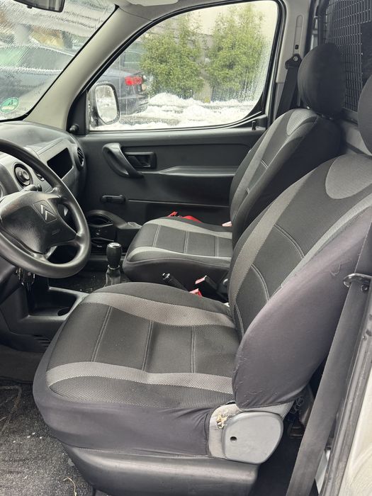 Vand citroen berlingo 2005 1.2 benzina schimb cu 4x4 (nu caddy combo)