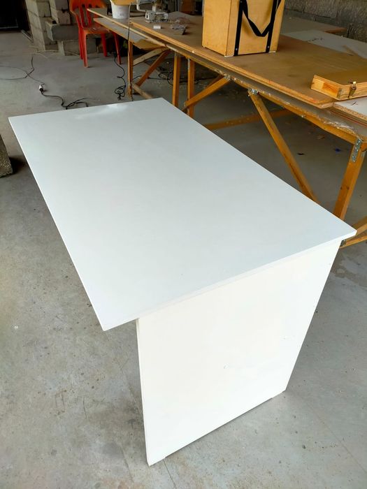 Стол компьютерный