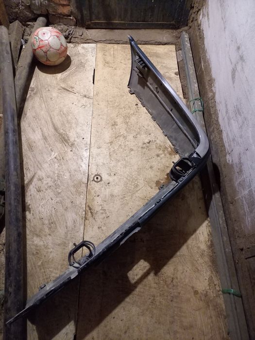 Продам части бампера на W210