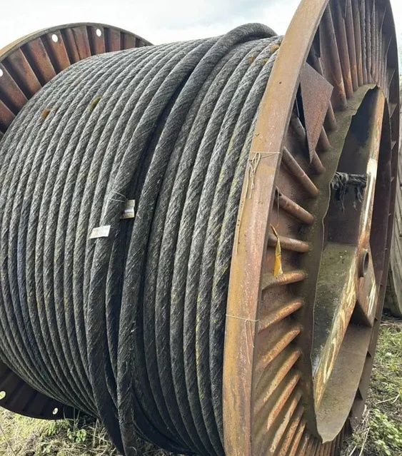 Принимаю кабель.