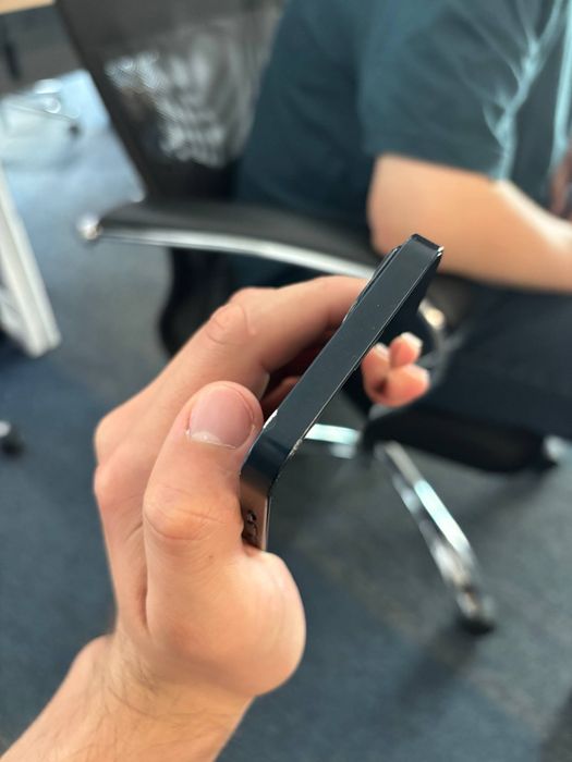 Прдам iphone 13 128 гб