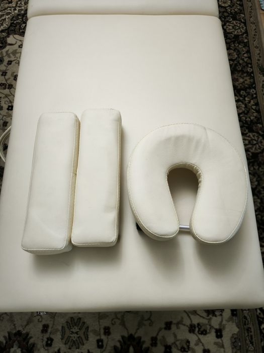 Продам кушетку, массажный стол