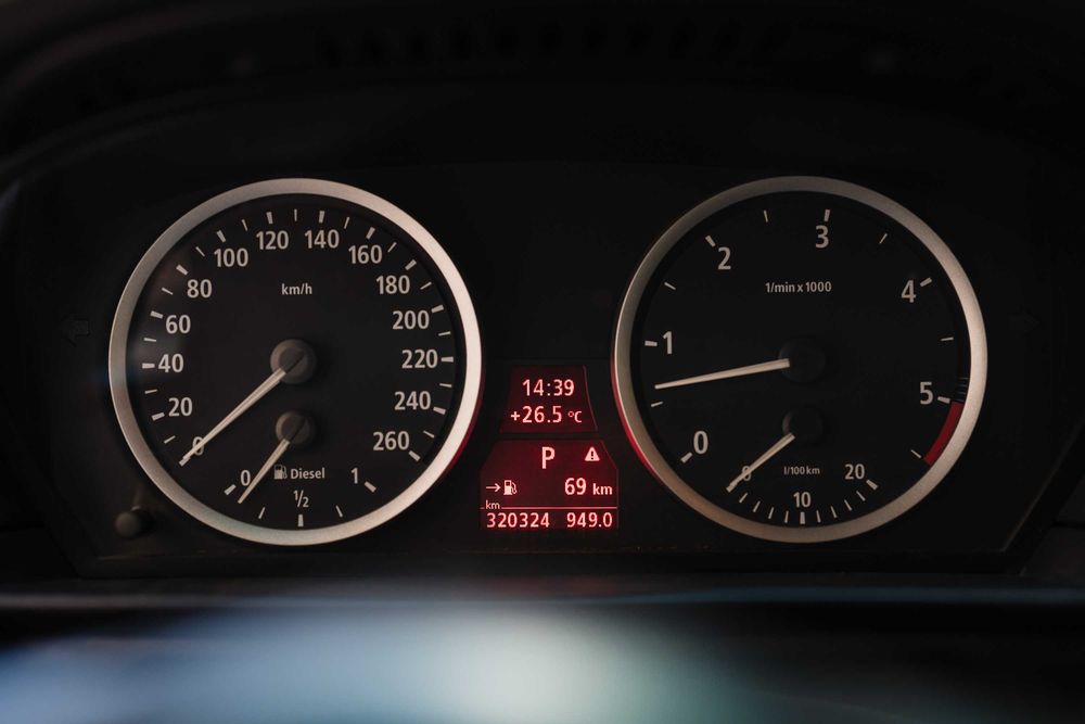 BMW e61 535d сив мат боя