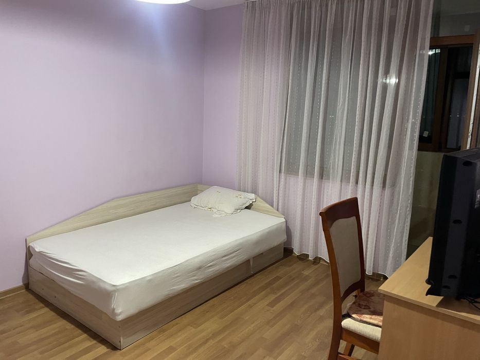 Дава се под наем Тристаен апартамент в к.к. Слънчев ден - 130 кв.м за 750 € - Снимка #4