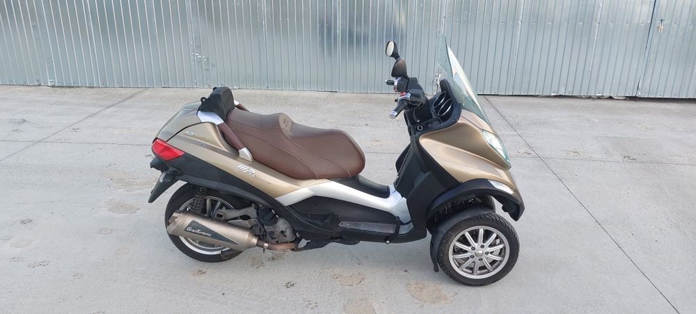 Piaggio mp3 500 LT cat. B