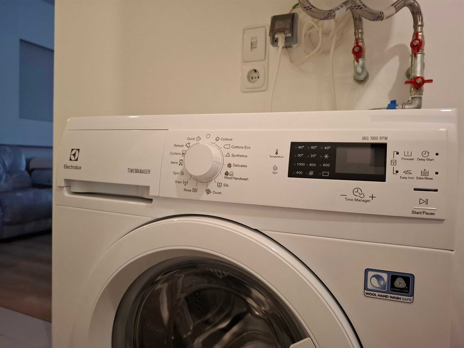 Пералня Electrolux EWS31064NU за части