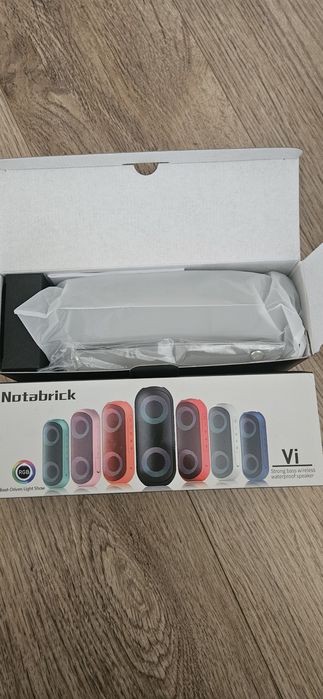 Lichidare de stoc Notabrick difuzor Bluetooth cu iluminare RGB  30w