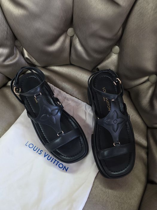 Сандали Louis Vuitton