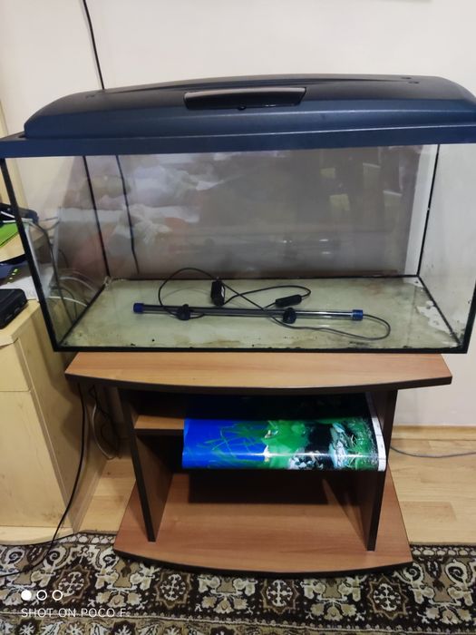 Продавам аквариум