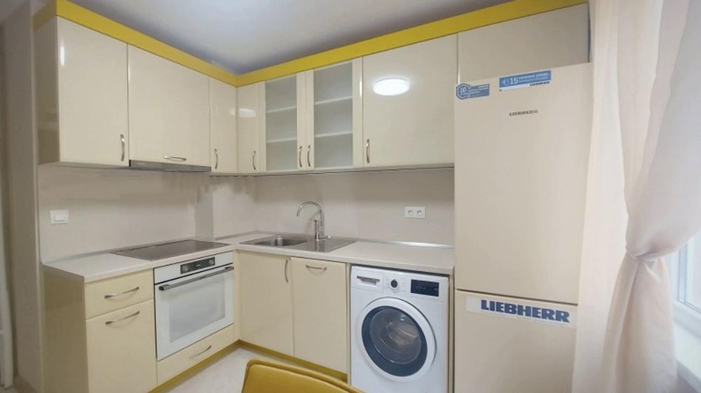 Дава се под наем Тристаен апартамент в София, Център - 90 кв.м за 1000 € - Снимка #4