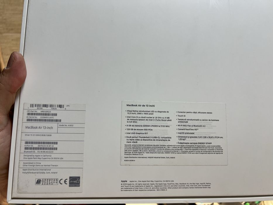 MacBook Air retina 13 inch 2018 impecabil