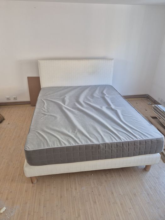 Pat matrimonial de vanzare